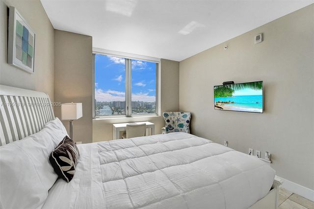 2600 E Hallandale Beach Blvd T3201, Hallandale Beach, FL 33009