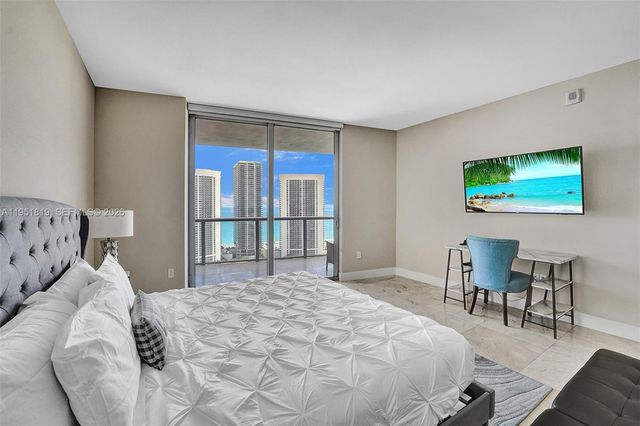 2600 E Hallandale Beach Blvd T3201, Hallandale Beach, FL 33009