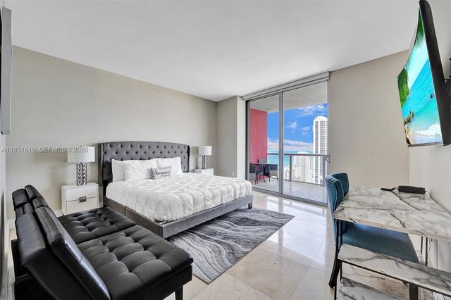 2600 E Hallandale Beach Blvd T3201, Hallandale Beach, FL 33009