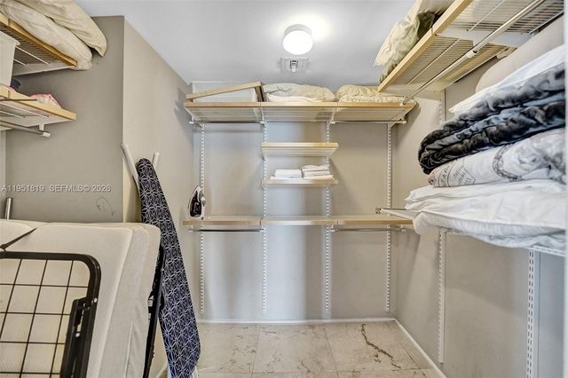 2600 E Hallandale Beach Blvd T3201, Hallandale Beach, FL 33009