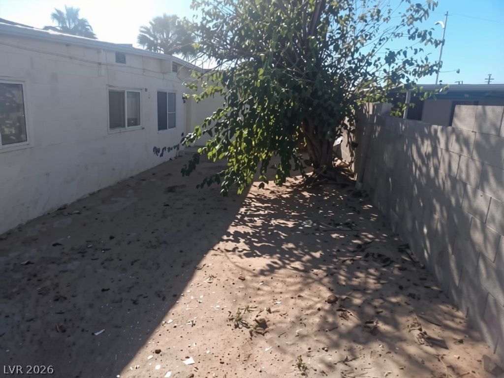 1317 Exley Avenue, Las Vegas, NV 89104 — photo 4