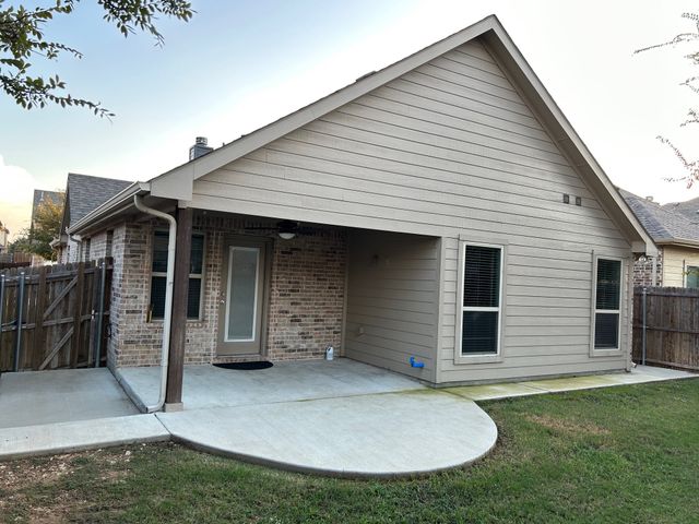 9904 Moccasin Creek Lane, Mckinney, TX 75071