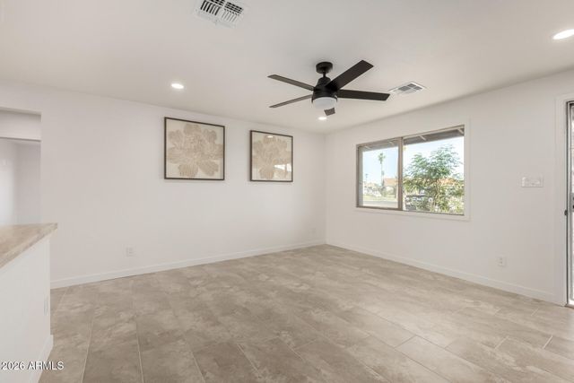 8226 W MEADOWBROOK Avenue, Phoenix, AZ 85033