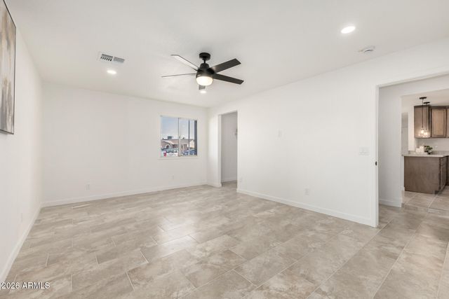 8226 W MEADOWBROOK Avenue, Phoenix, AZ 85033