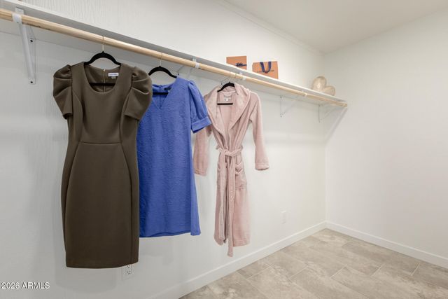 8226 W MEADOWBROOK Avenue, Phoenix, AZ 85033