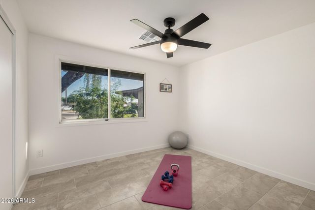 8226 W MEADOWBROOK Avenue, Phoenix, AZ 85033