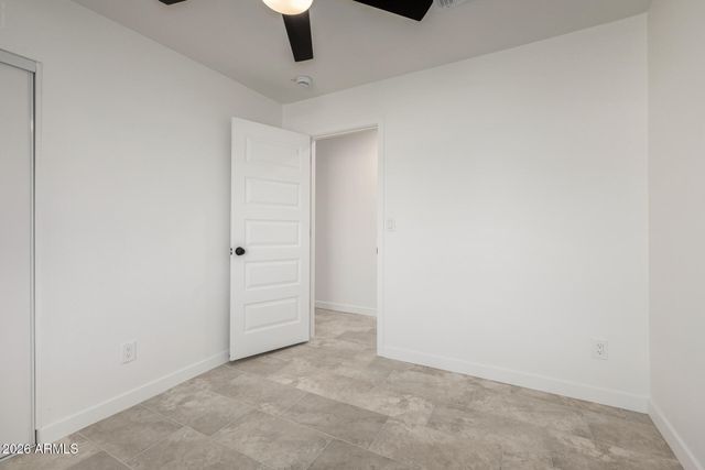 8226 W MEADOWBROOK Avenue, Phoenix, AZ 85033