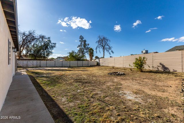 8226 W MEADOWBROOK Avenue, Phoenix, AZ 85033