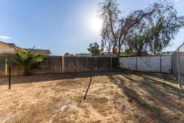 8226 W MEADOWBROOK Avenue, Phoenix, AZ 85033