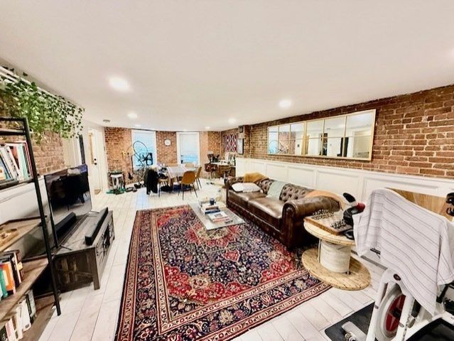 482 Columbus Ave 1, Boston, MA 02118