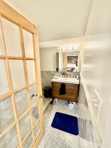 482 Columbus Ave 1, Boston, MA 02118