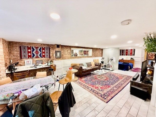 482 Columbus Ave 1, Boston, MA 02118