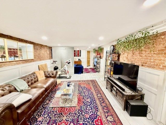 482 Columbus Ave 1, Boston, MA 02118