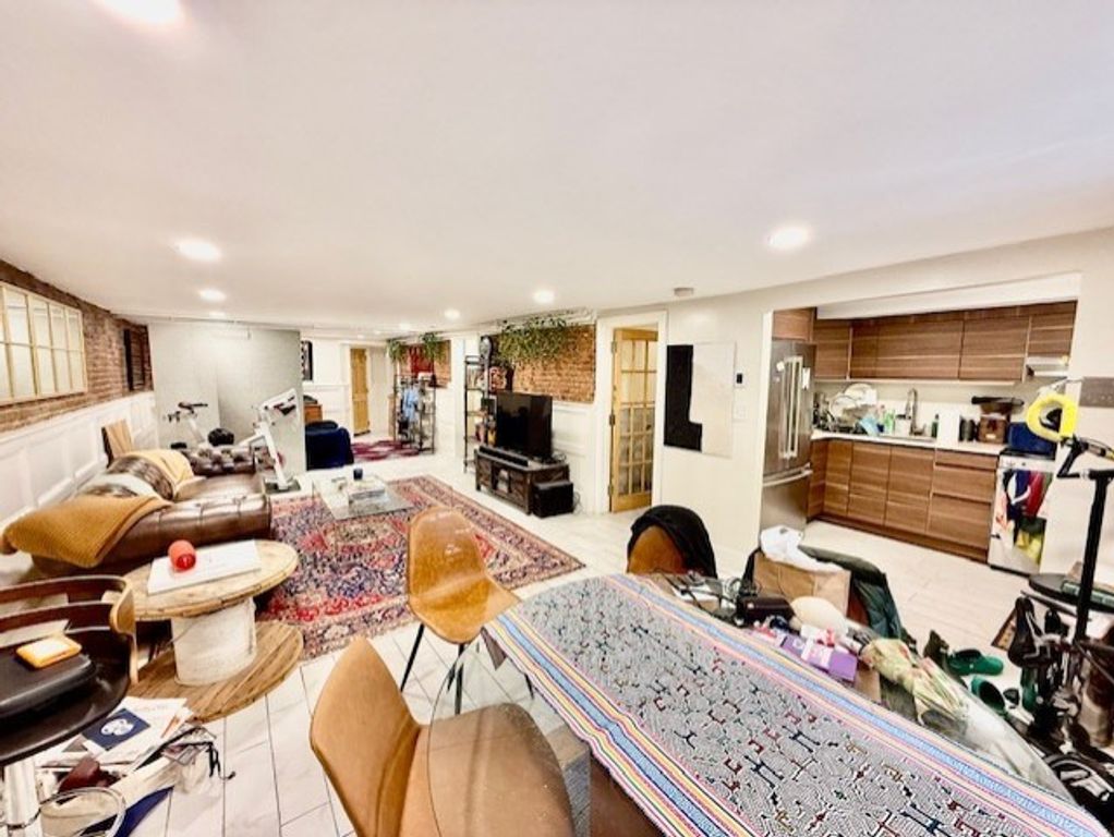 482 Columbus Ave 1, Boston, MA 02118