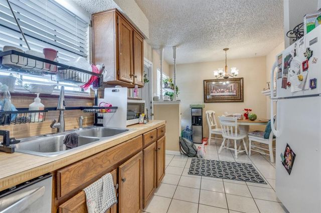 1300 Ray Berglund BLVD, Round Rock, TX 78664