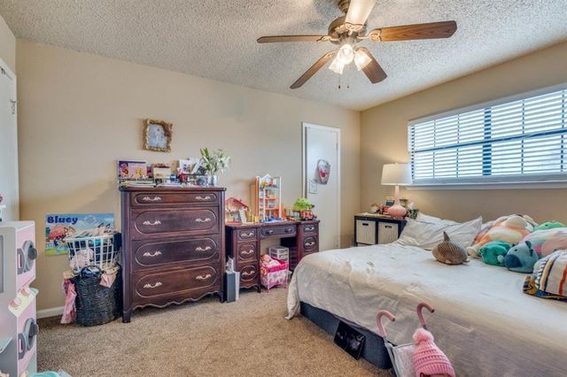 1300 Ray Berglund BLVD, Round Rock, TX 78664
