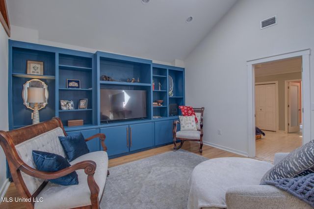 182 Miramar Avenue, Biloxi, MS 39530