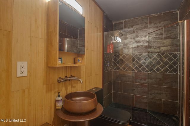 182 Miramar Avenue, Biloxi, MS 39530