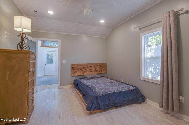 182 Miramar Avenue, Biloxi, MS 39530