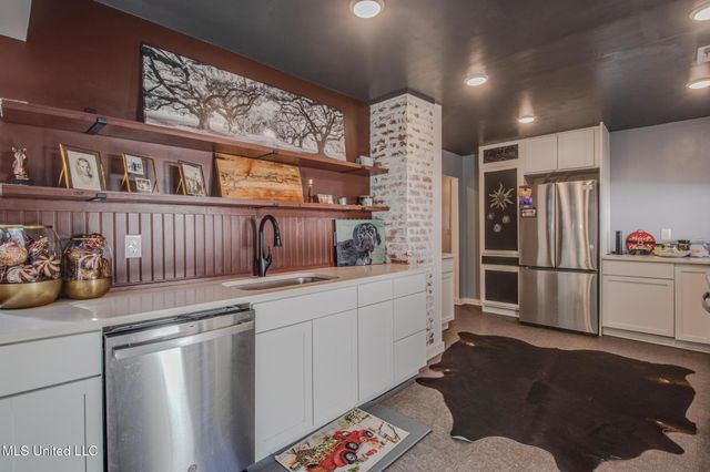 182 Miramar Avenue, Biloxi, MS 39530