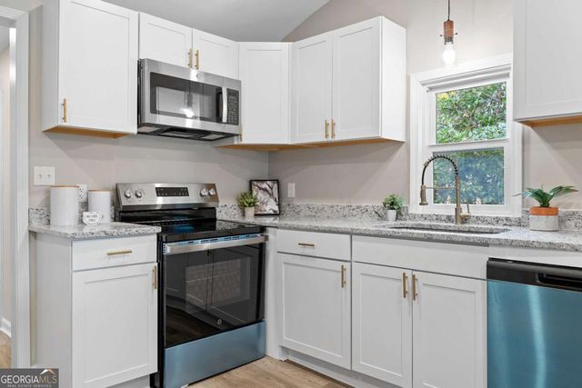 118 Perry Street, Monroe, GA 30655