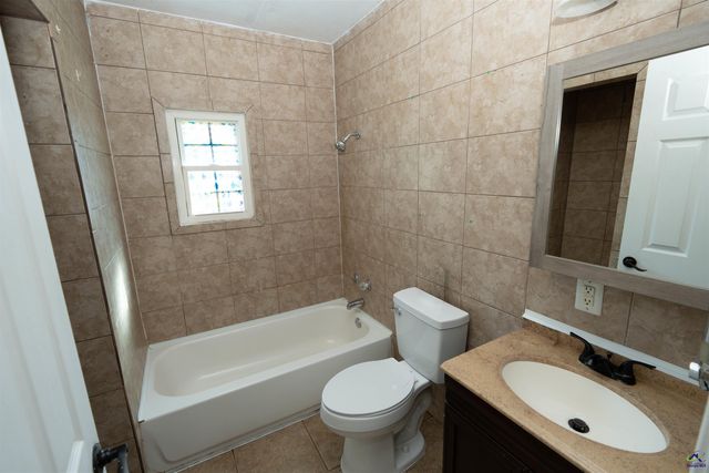 1207 Tucker Road, Perry, GA 31069