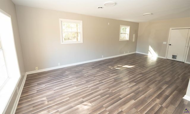 1207 Tucker Road, Perry, GA 31069