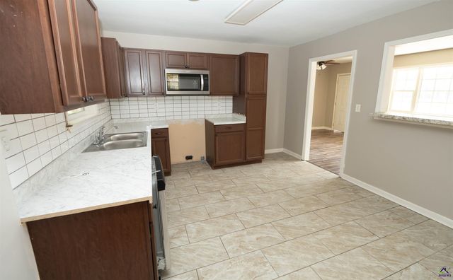 1207 Tucker Road, Perry, GA 31069