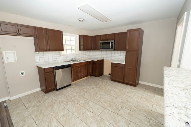 1207 Tucker Road, Perry, GA 31069