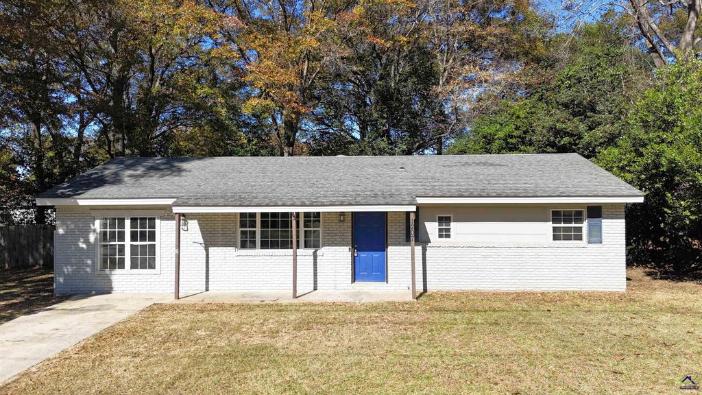 1207 Tucker Road, Perry, GA 31069