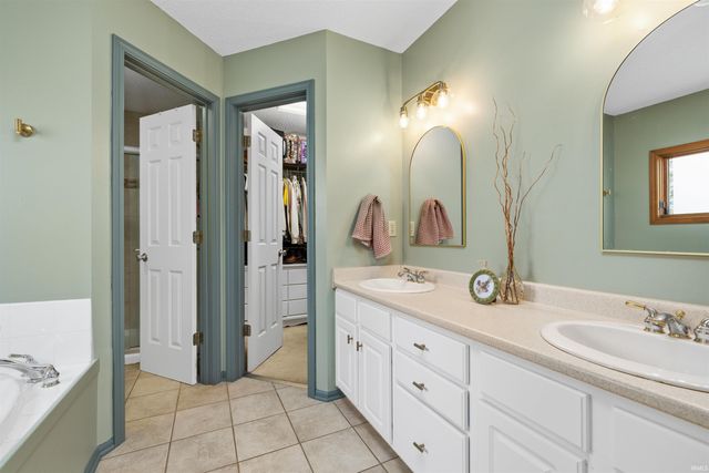 15025 Sea Holly Court, Fort Wayne, IN 46814