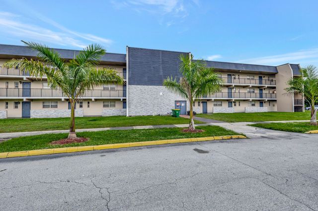 7820 S Colony Cir Circle 109, Tamarac, FL 33321