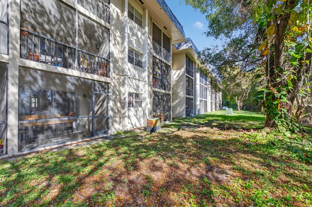 7820 S Colony Cir Circle 109, Tamarac, FL 33321