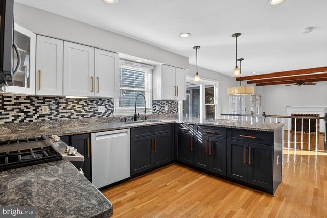 3314 TUCKAWAY CT, Herndon, VA 20171