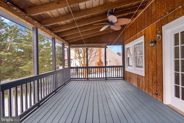 3314 TUCKAWAY CT, Herndon, VA 20171