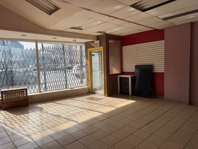 4152 W North Avenue, Chicago, IL 60639