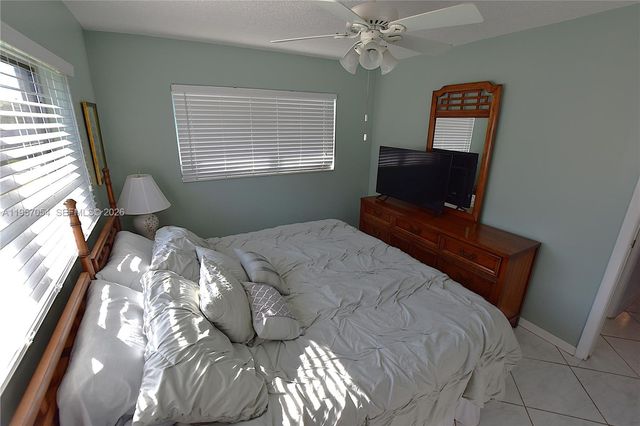 2750 E Emory Dr H, West Palm Beach, FL 33415