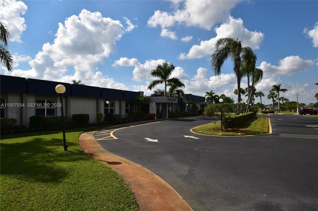 2750 E Emory Dr H, West Palm Beach, FL 33415