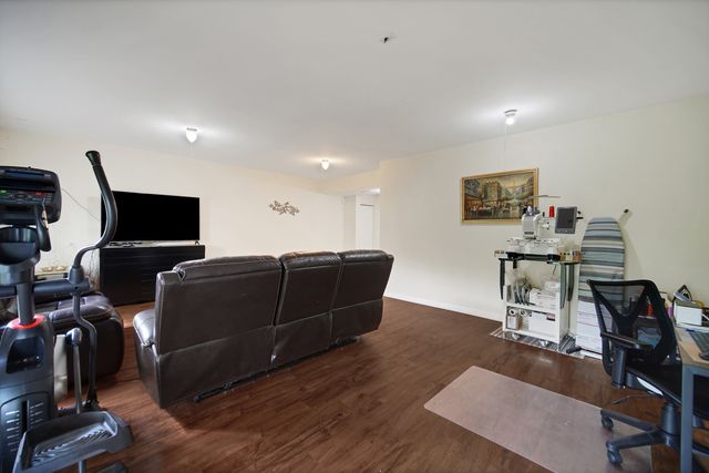 439 Bay Tree Circle, Vernon Hills, IL 60061