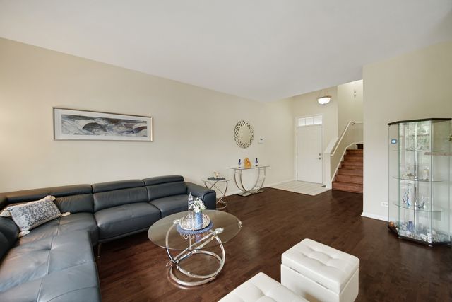 439 Bay Tree Circle, Vernon Hills, IL 60061