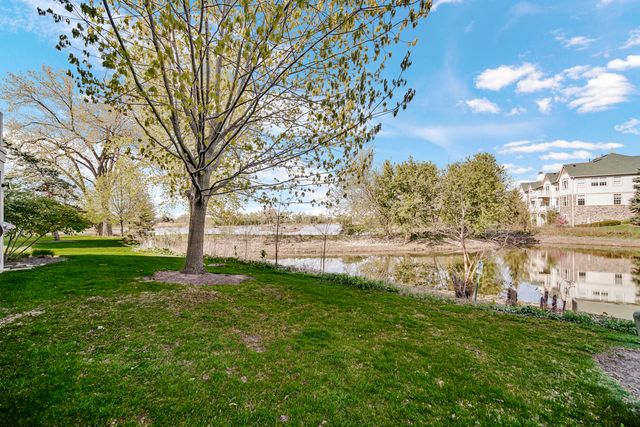 439 Bay Tree Circle, Vernon Hills, IL 60061