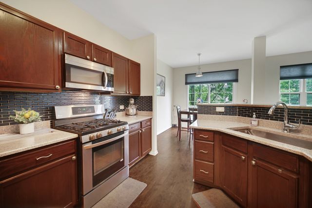439 Bay Tree Circle, Vernon Hills, IL 60061