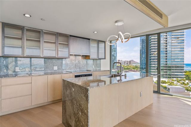 1000 Auahi Street 1400, Honolulu, HI 96814