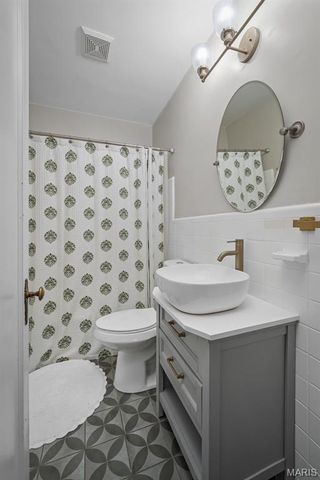 3746 Fee Fee Road, Bridgeton, MO 63044