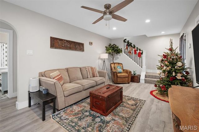 3746 Fee Fee Road, Bridgeton, MO 63044