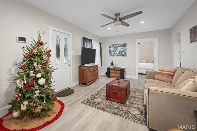 3746 Fee Fee Road, Bridgeton, MO 63044