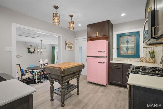 3746 Fee Fee Road, Bridgeton, MO 63044