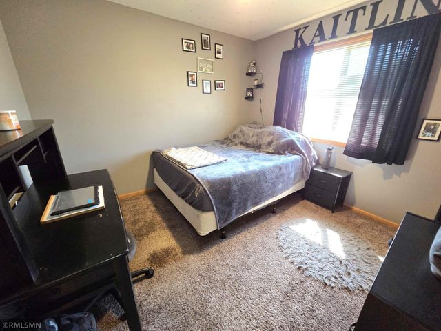 707 4th Avenue SW, Isanti, MN 55040