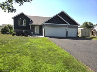 707 4th Avenue SW, Isanti, MN 55040