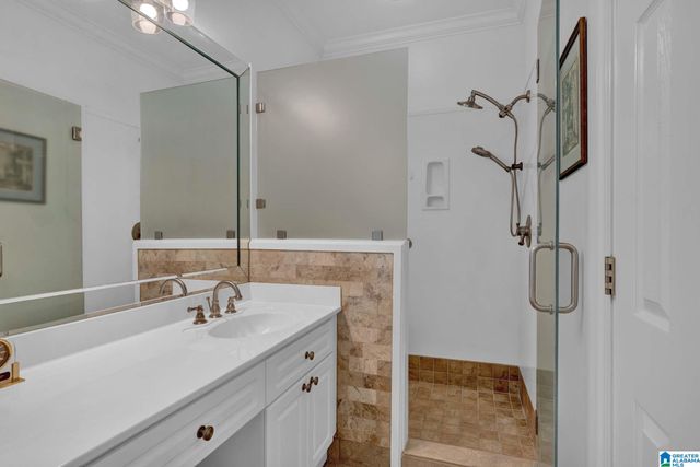 325 ARROWHEAD LANE, Indian Springs Village, AL 35124